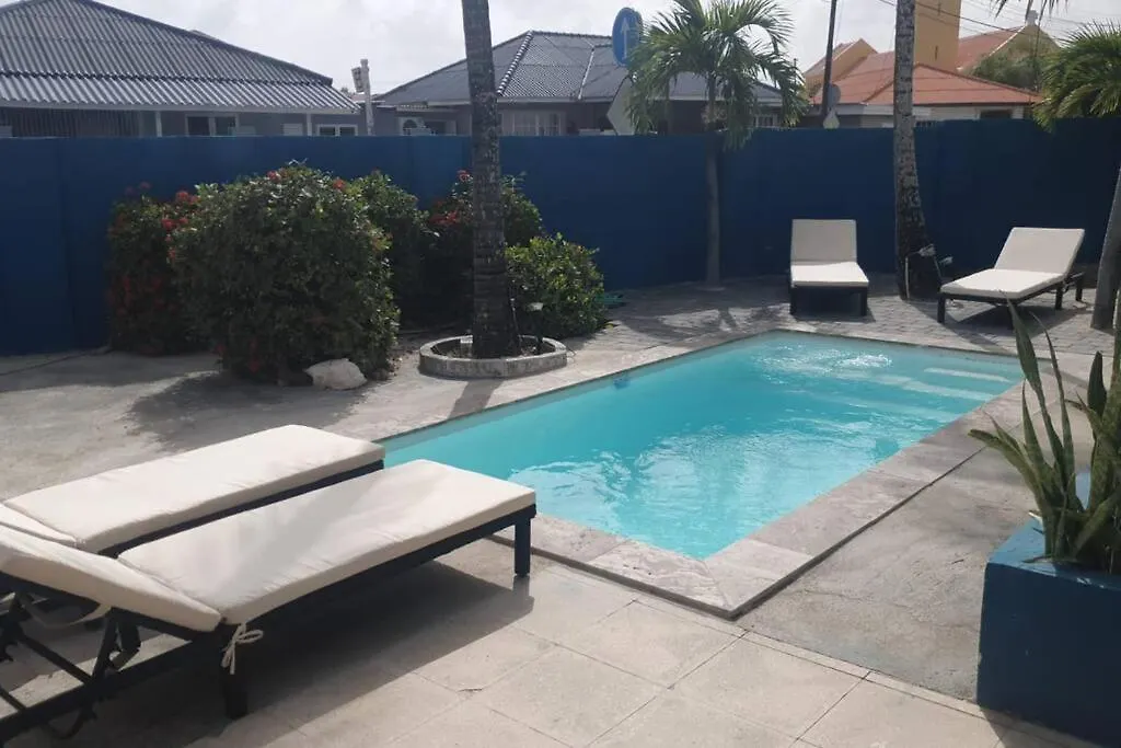 Indigo House - Centrally Located With Private Pool 빌렘스타트 퀴라소